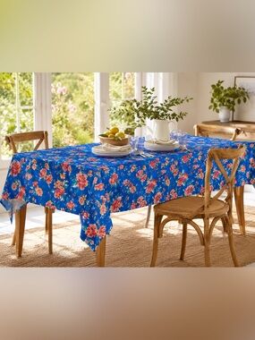 Laura Ashley Blue Disposable Tableware Set